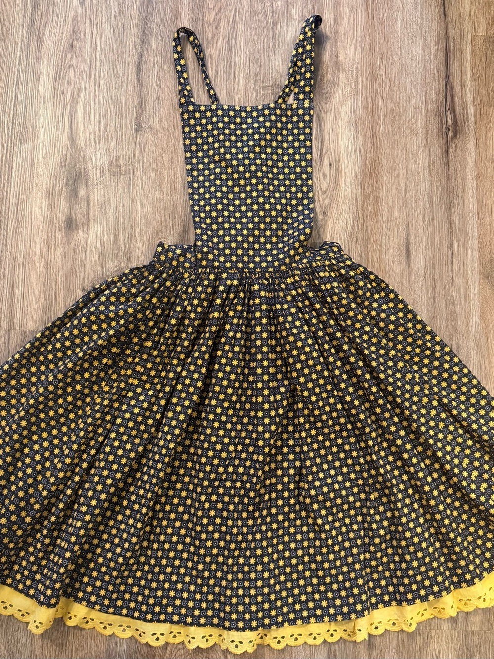 Vintage Lord and Taylor Apron Dress Black Yellow Retro 50s 40s Rockabilly Sz XS
